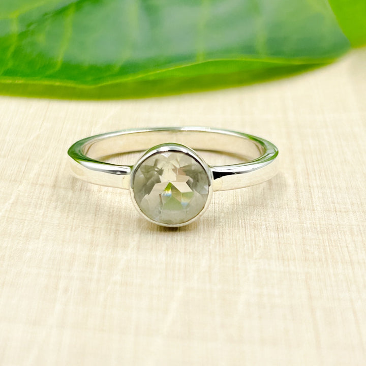 Satyaloka Quartz Round Sterling Silver Ring Size 8