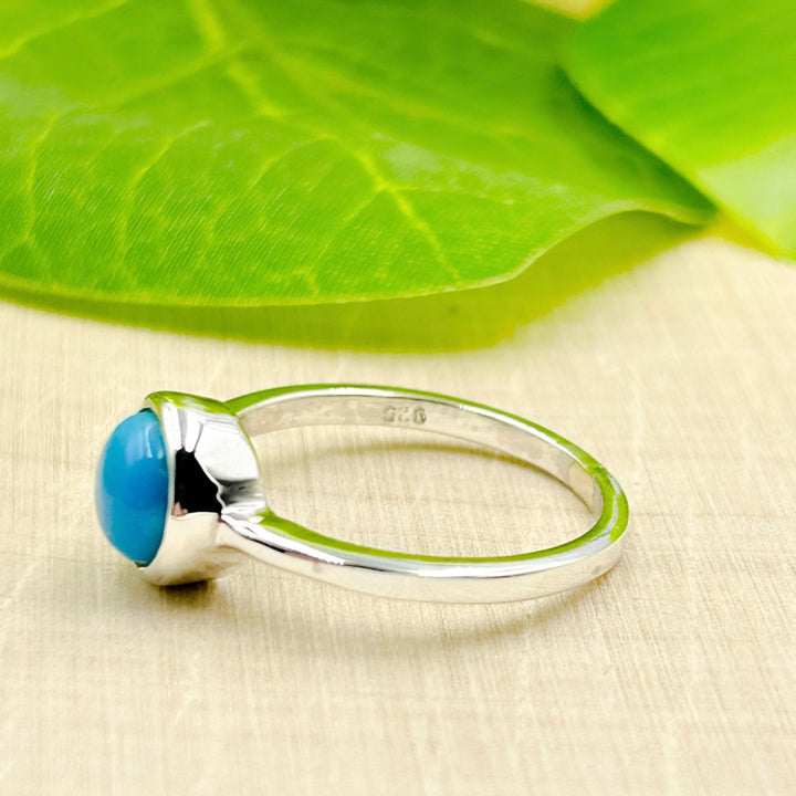 Turquoise Round 7mm Sterling Silver Ring Size 8 / P