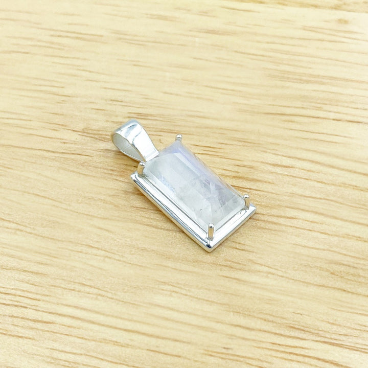 Rainbow Moonstone Rectangle Sterling Silver Pendant ( 672032 )