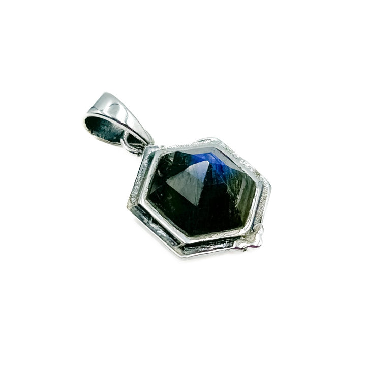 Labradorite Sterling Silver Pendant ( 411328 )