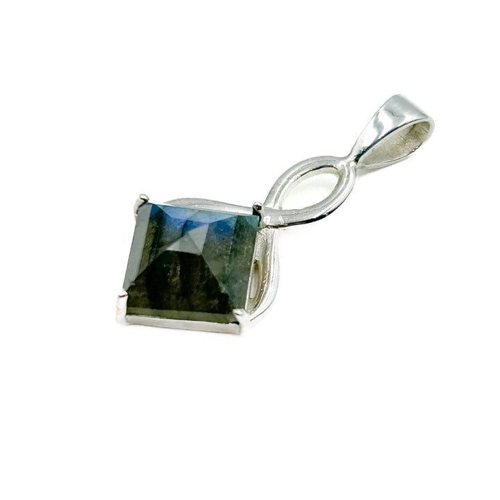 Labradorite Sterling Silver Pendant ( 463074 )