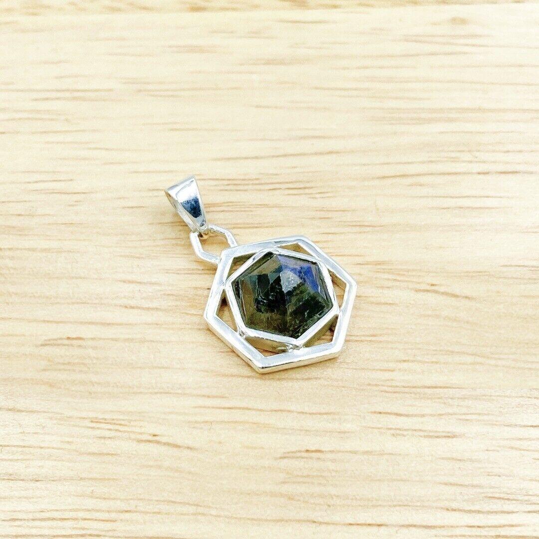 Labradorite Sterling Silver Pendant ( 921753 )