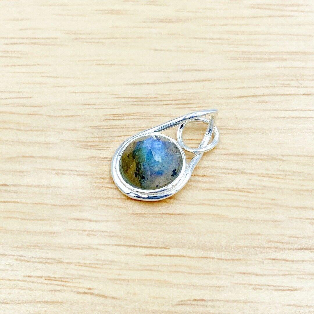 Labradorite Sterling Silver Pendant ( 924532 )