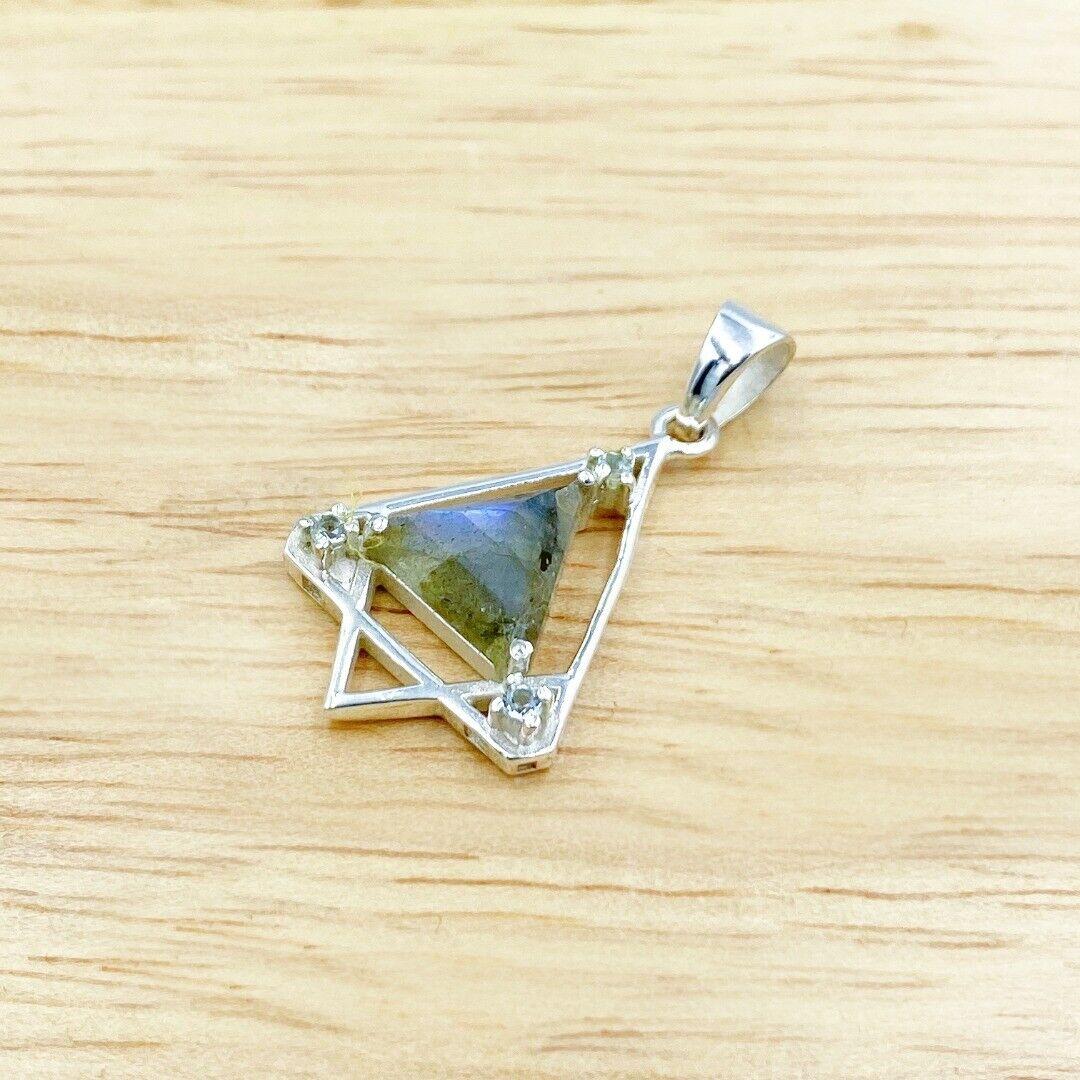 Labradorite Sterling Silver Pendant ( 260947 )
