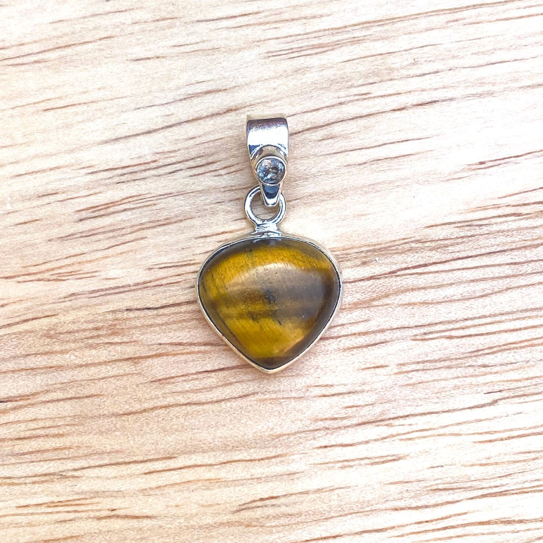 Tigers Eye Heart Shape Sterling Silver Pendant ( 596600)