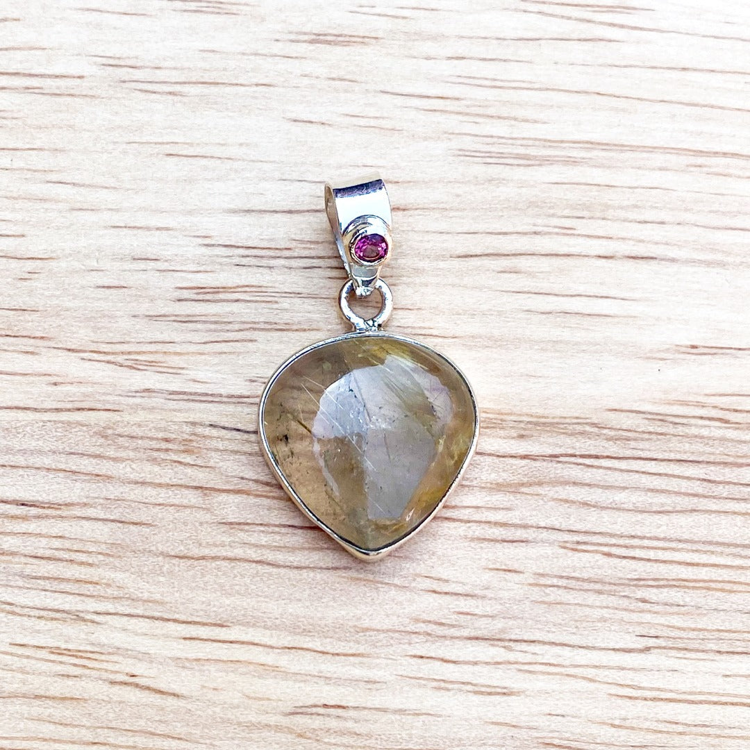 Golden Rutilated Quartz Heart Shape Sterling Silver Pendant ( 335549 )