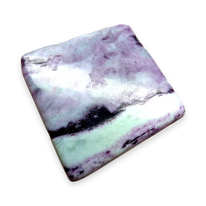 Stitchtite in Serpentine 15g Flat Square Palm Stone