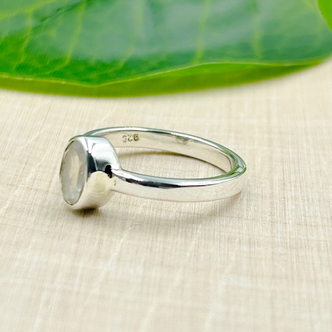 Satyaloka Quartz Oval Sterling Silver Ring Size 6