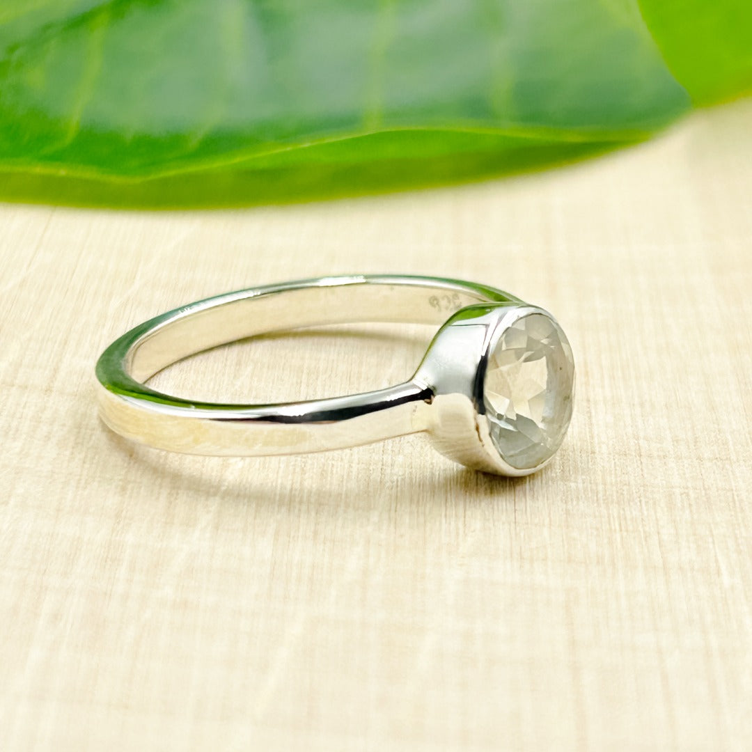 Satyaloka Quartz Round Sterling Silver Ring Size 8