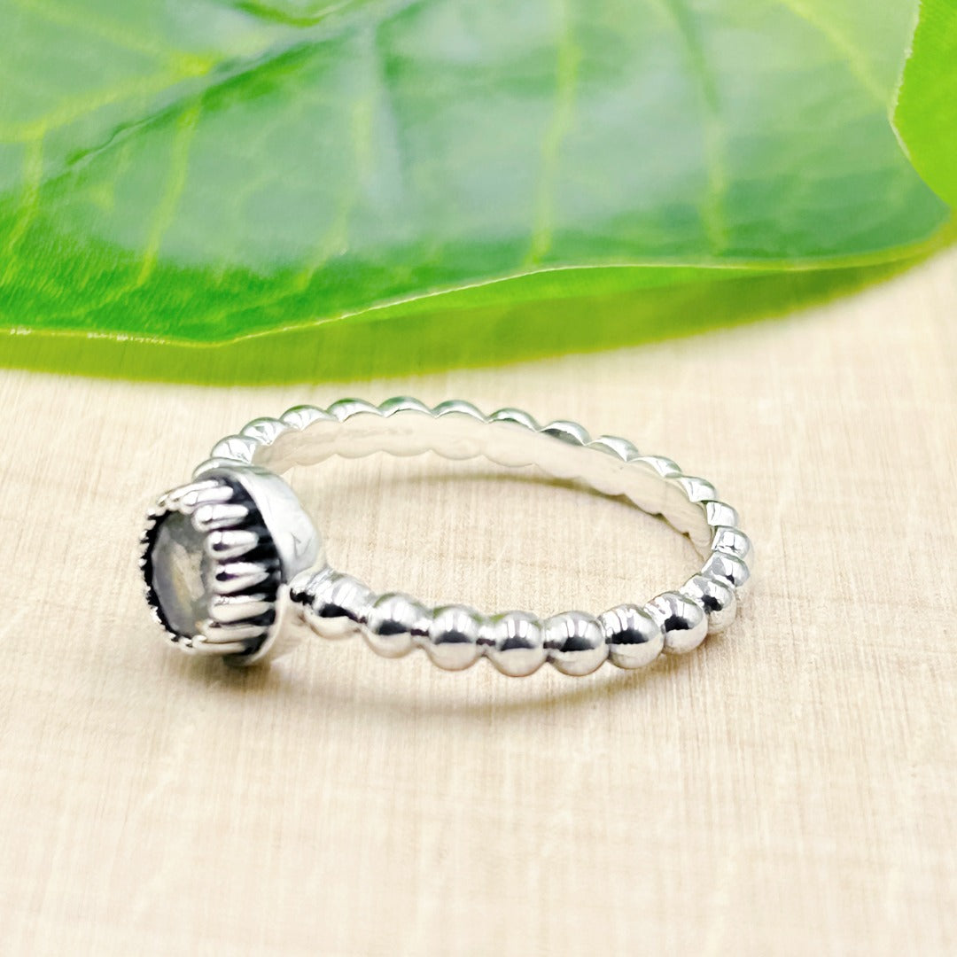 Labradorite Ornate Sterling Silver Ring Size 7