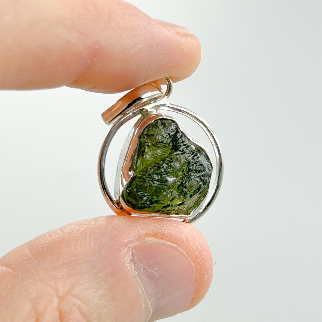 Moldavite Sterling Silver Circle Style Tektite Pendant ( 8 )