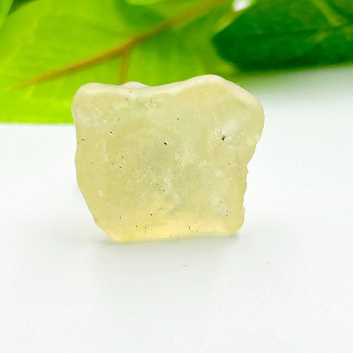 Libyan Desert Glass Meteorite Tektite 9gm ( 39 )