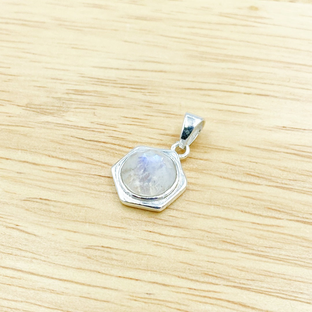Rainbow Moonstone Hexagon Sterling Silver Pendant ( 673074 )