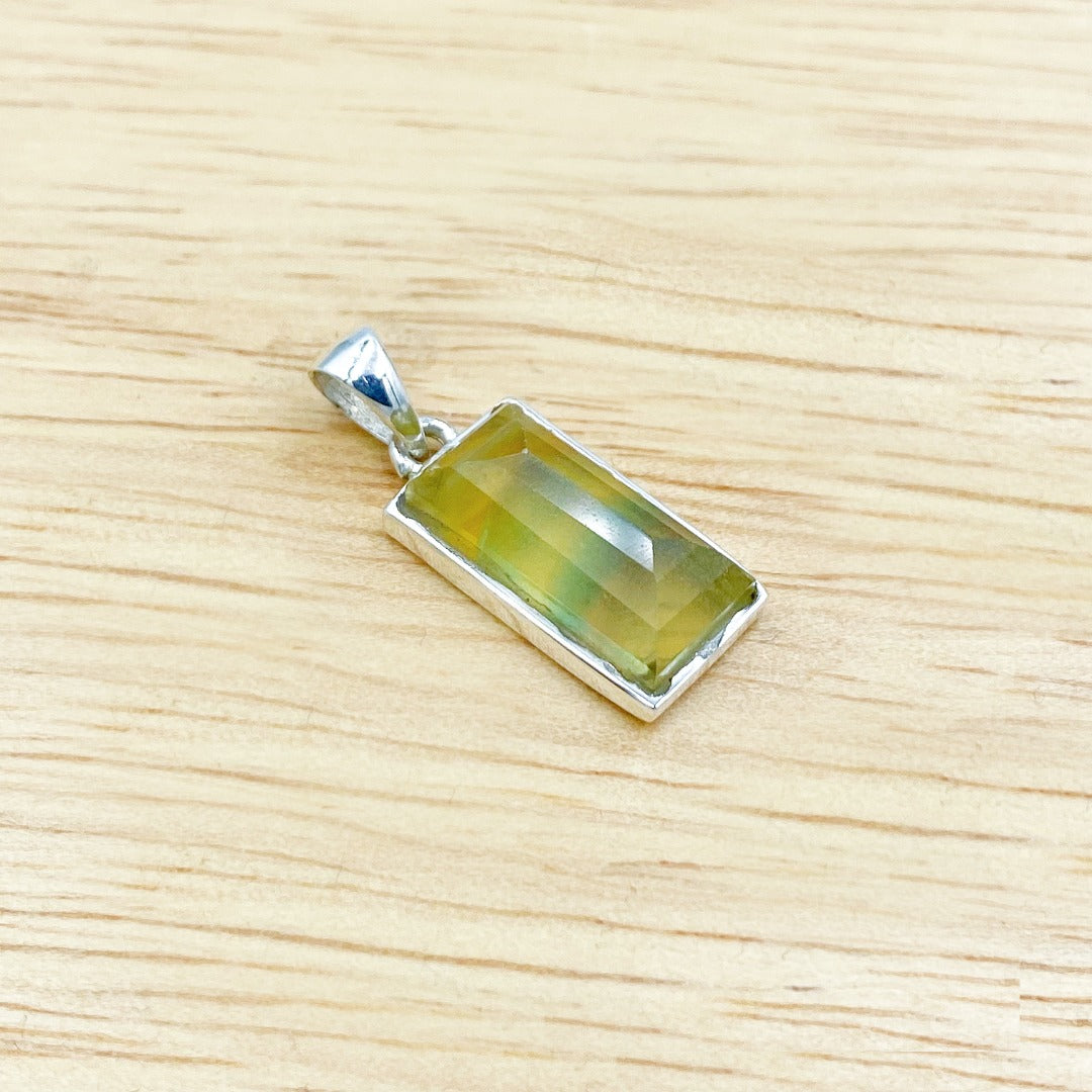Fluorite Sterling Silver Pendant ( 391497 )