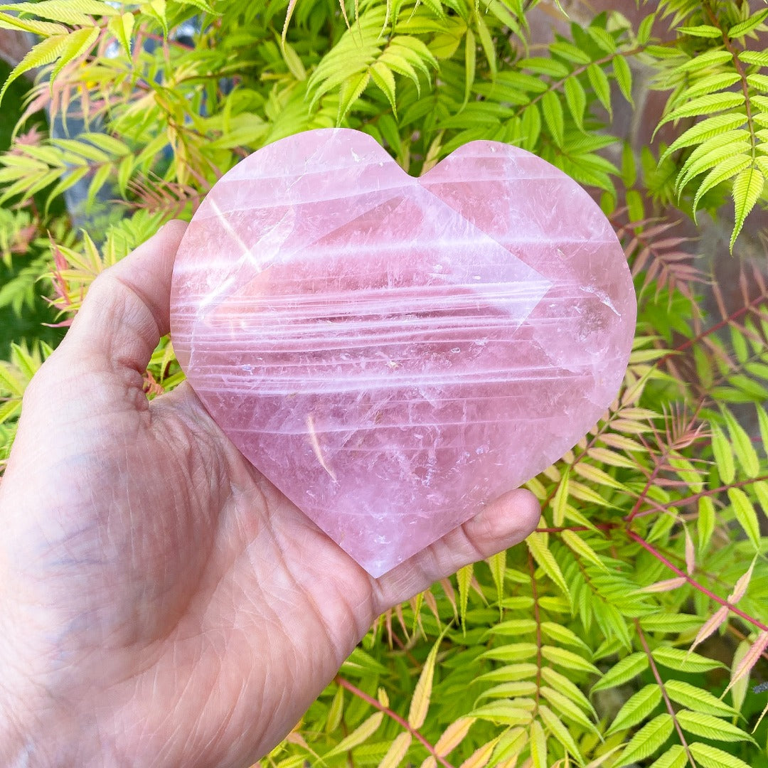 Rose Quartz Crystal Cut Heart ( 166553 )